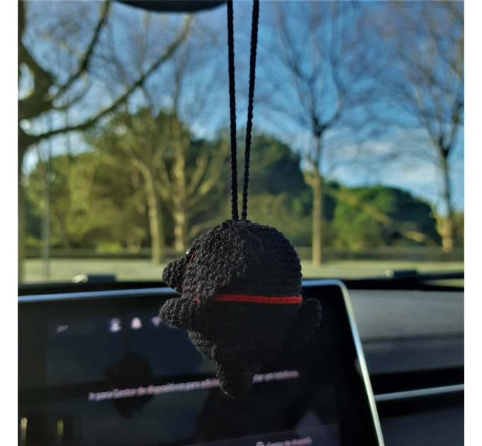 Black crochet labrador for rear view mirror, dog lover gift, backpack charm, keychain