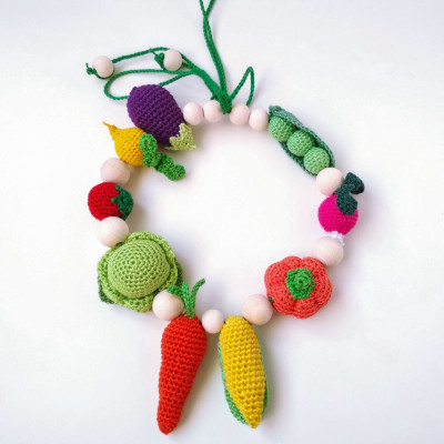 Teething necklace Busy baby Motor skills Montessori toddler Vegan gift Sling nursing toy Breastfeeding Crochet vegetable Necklace for mom